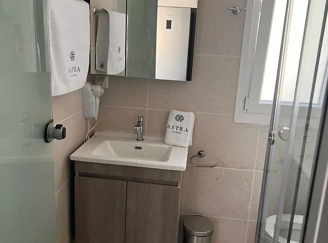 شقة Astra Island كارباثوس